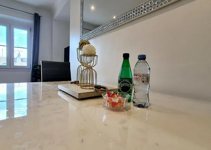 Charming One-bedroom Flat On Rue Hoche Apartamento Cannes