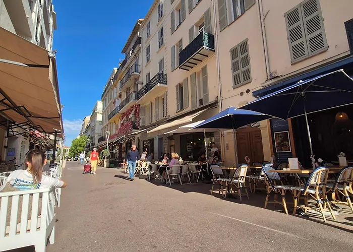 Apartamento Charming One-bedroom Flat On Rue Hoche Cannes