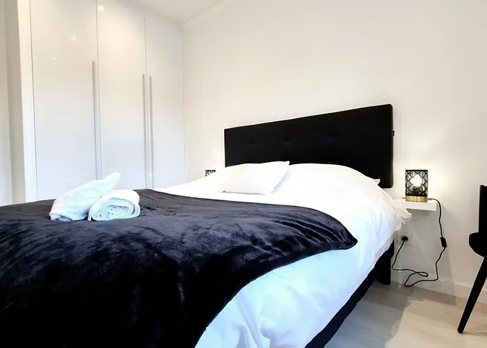 Apartman Charming One-bedroom Flat On Rue Hoche *