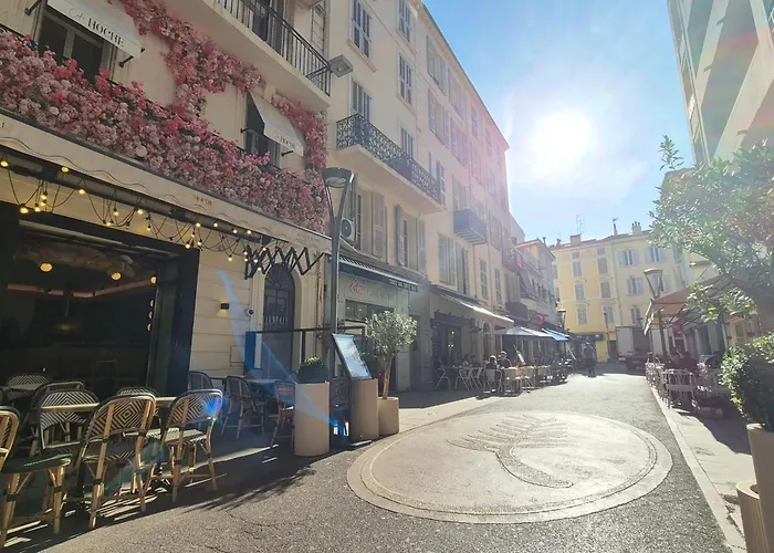 Charming One-bedroom Flat On Rue Hoche Apartman Cannes